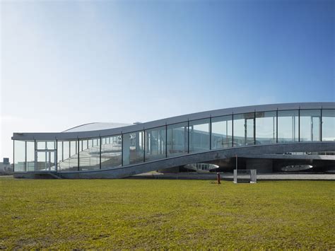 bibliothèque epfl rolex|EPFL Rolex learning center.